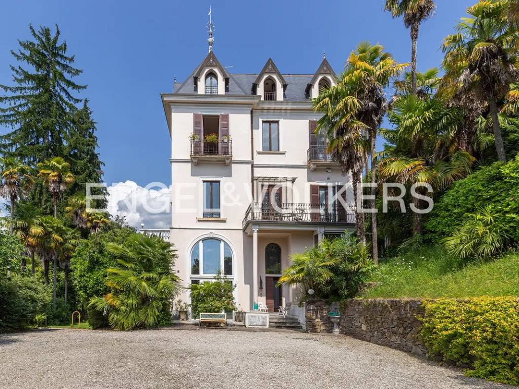 Villa a Luino in Via Lugano - Foto 5