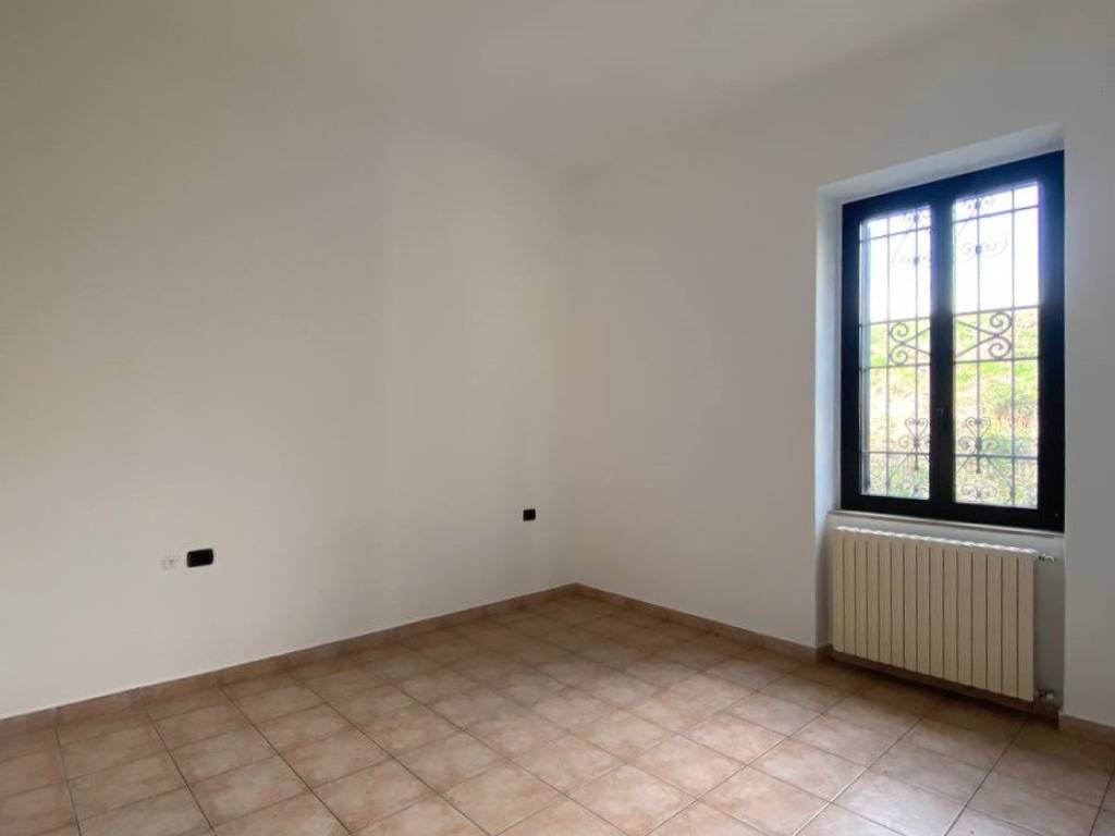 Appartamento a Saronno in Via Dante Alighieri, 3 - Foto 4