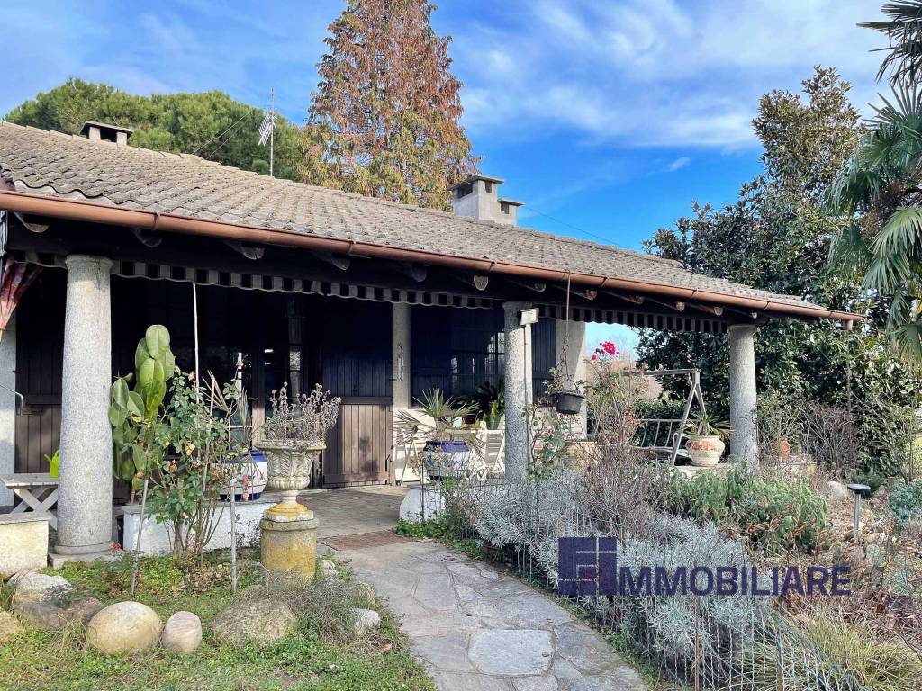 Villa a Angera in Via Salvador Allende - Foto 5