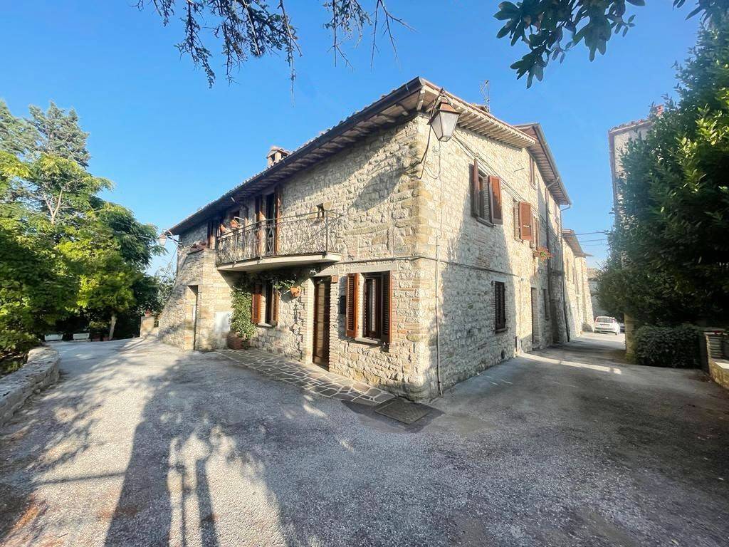 Casa indipendente a Gubbio in Località Colpalombo - Foto 3