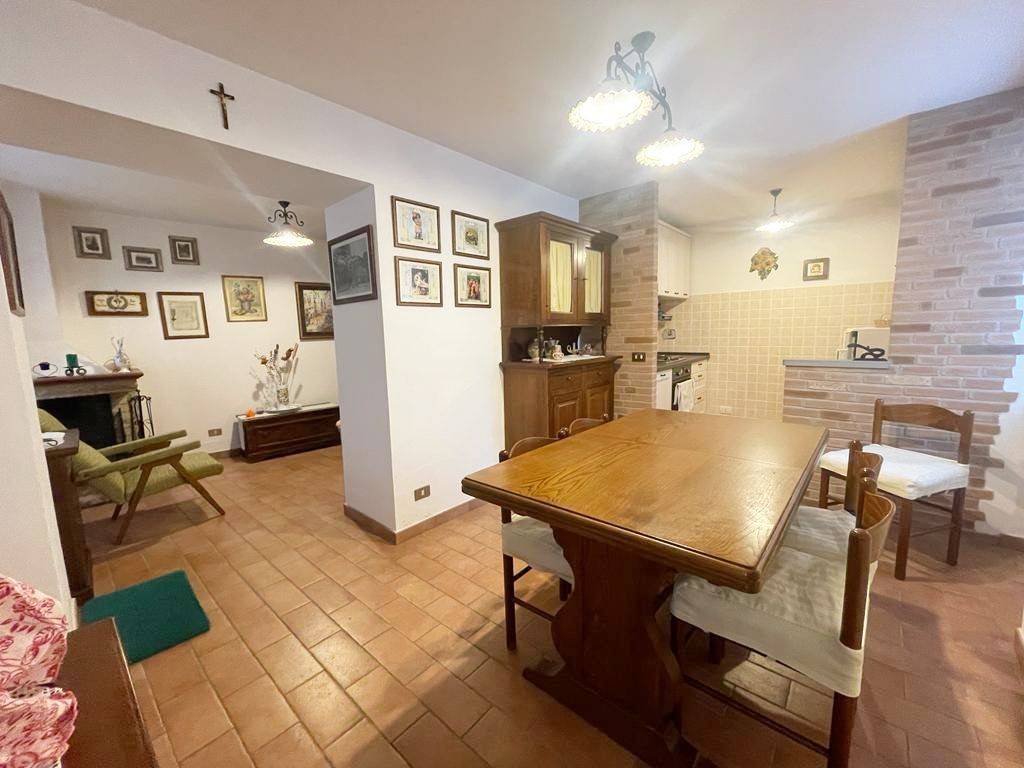 Casa indipendente a Gubbio in Località Colpalombo - Foto 4