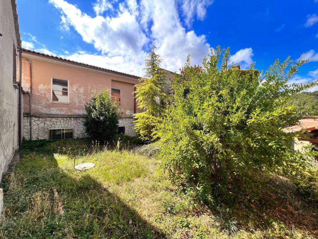 Casa indipendente a Fabriano in vicolo 1 del piano - Foto 3