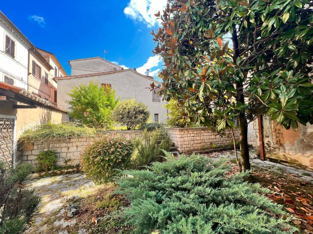 Casa indipendente a Fabriano in vicolo 1 del piano - Foto 4