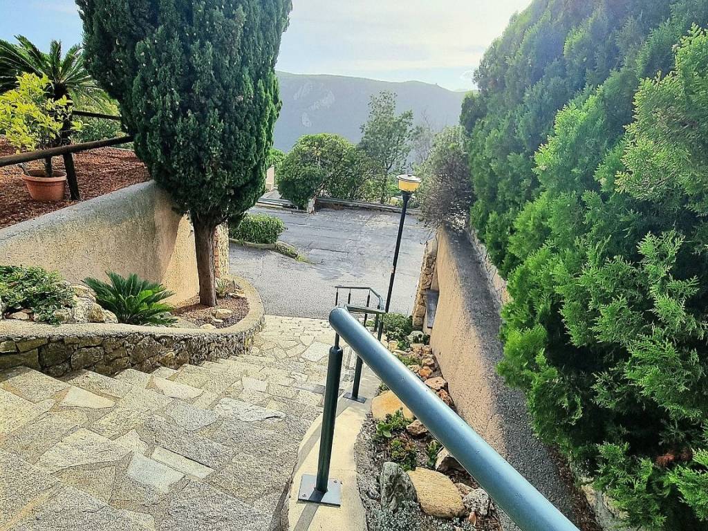 Villetta a schiera a Finale ligure in Via Giovanni da Verrazzano - Foto 5