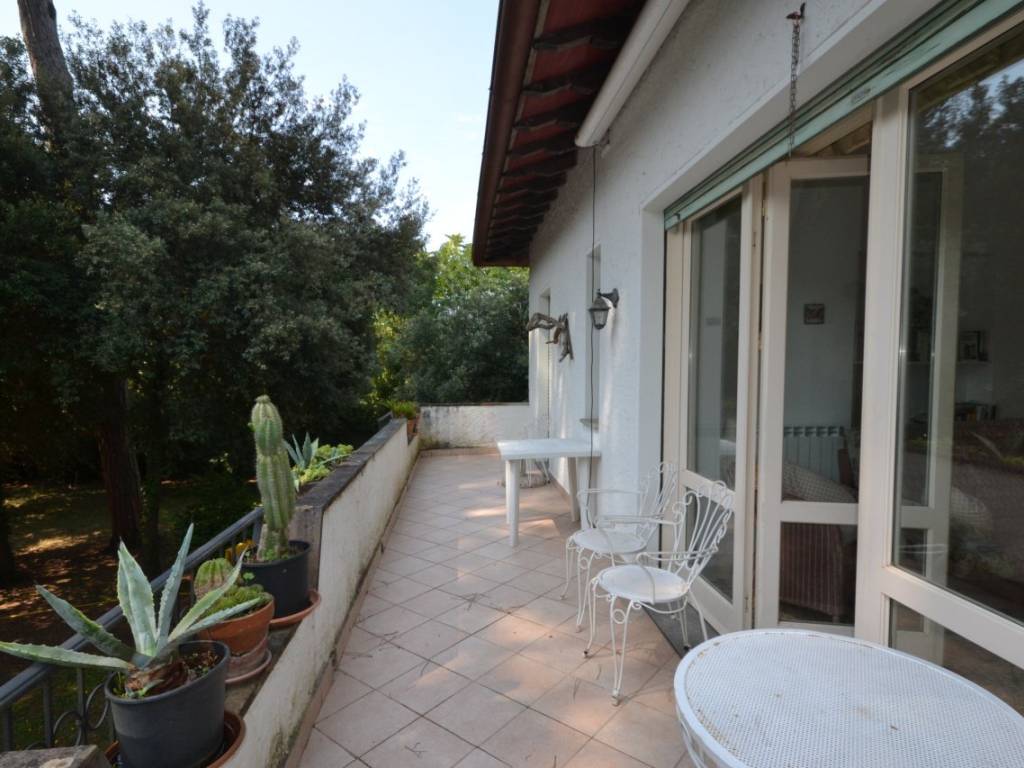 Appartamento a Pietrasanta in Via Enrico Morin - Foto 3
