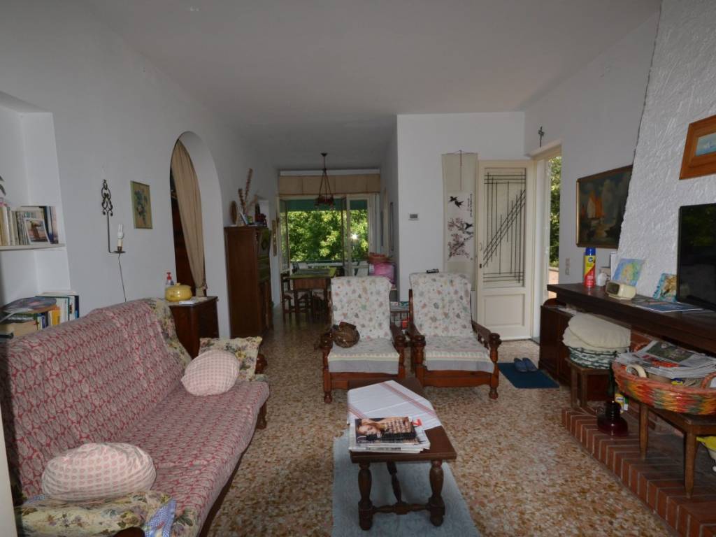 Appartamento a Pietrasanta in Via Enrico Morin - Foto 5