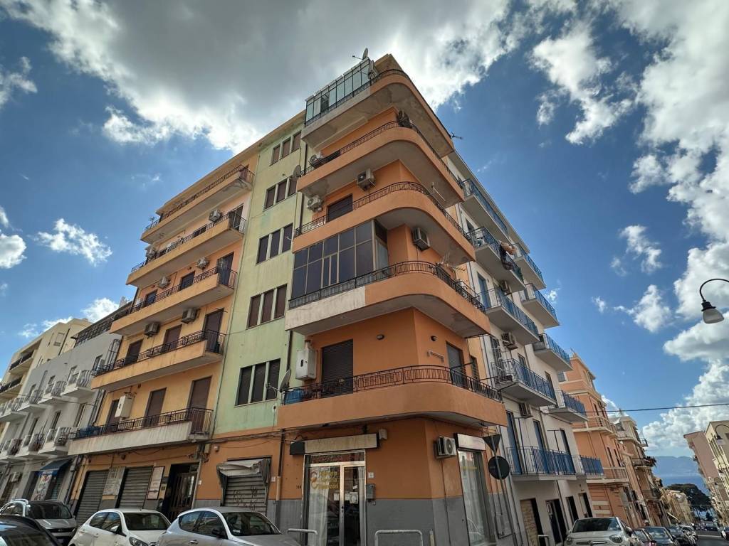 Appartamento a Reggio calabria in Via Possidonea - Foto 2