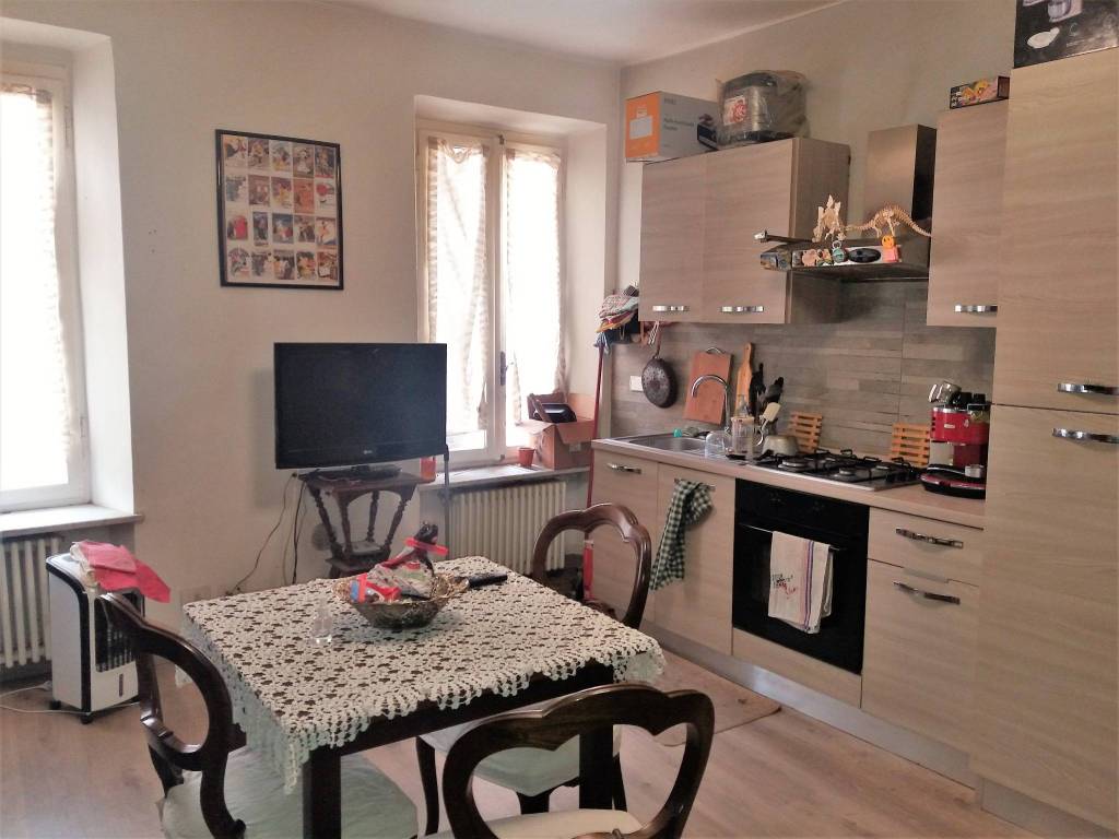 Appartamento a Carmagnola in Piazza Giuseppe Mazzini - Foto 2