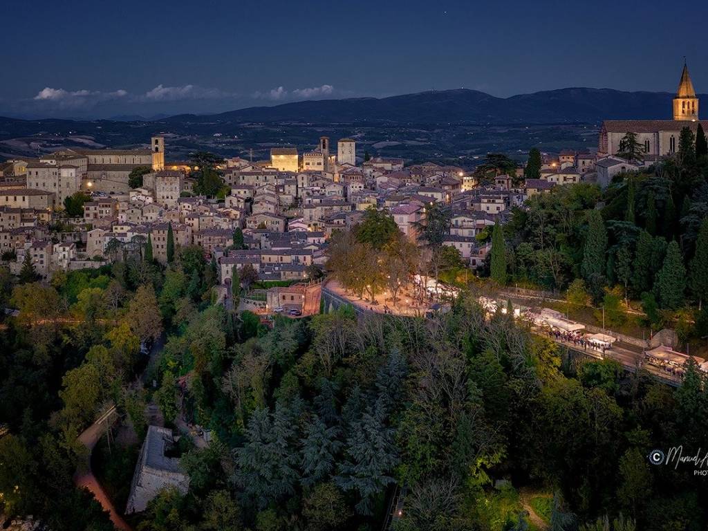 Appartamento a Todi in Via Borgo Nuovo - Foto 2