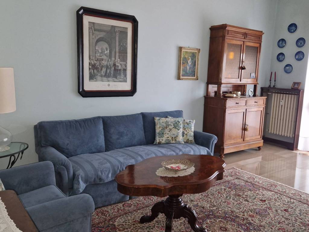 Appartamento a Saronno in Viale Prealpi, 2 - Foto 3