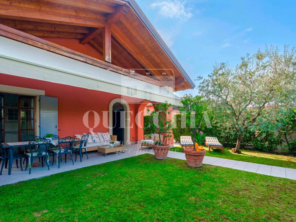 Villa a San felice del benaco in Via Boschette - Foto 3