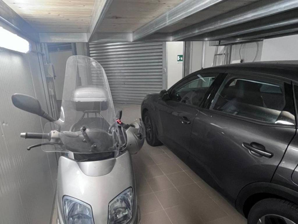 Box / garage a Palermo in Via Leonardo da Vinci, 312 - Foto 3