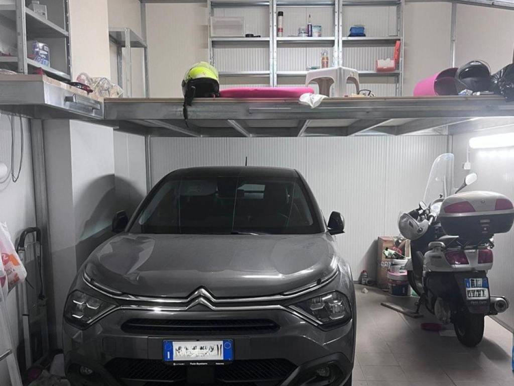 Box / garage a Palermo in Via Leonardo da Vinci, 312 - Foto 4