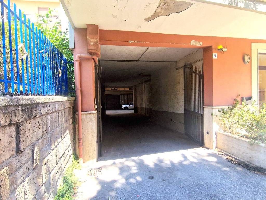 Box / garage a Avellino in Via Beata Francesca, 60 - Foto 3
