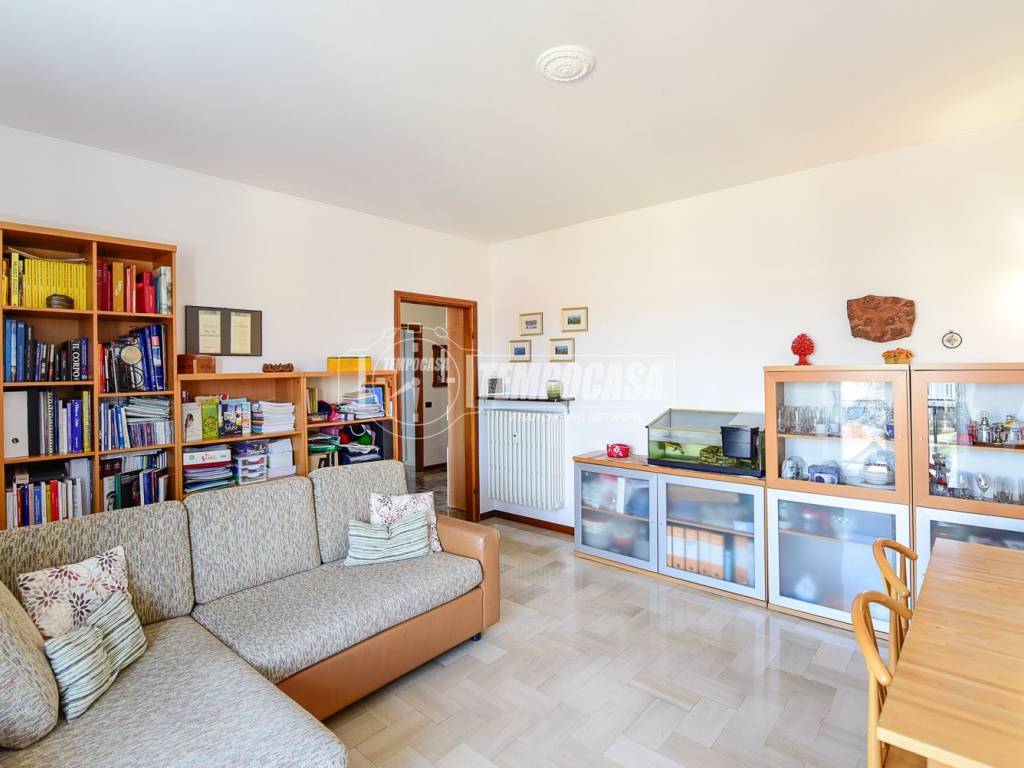 Appartamento a Cantù in Via Montello - Foto 4
