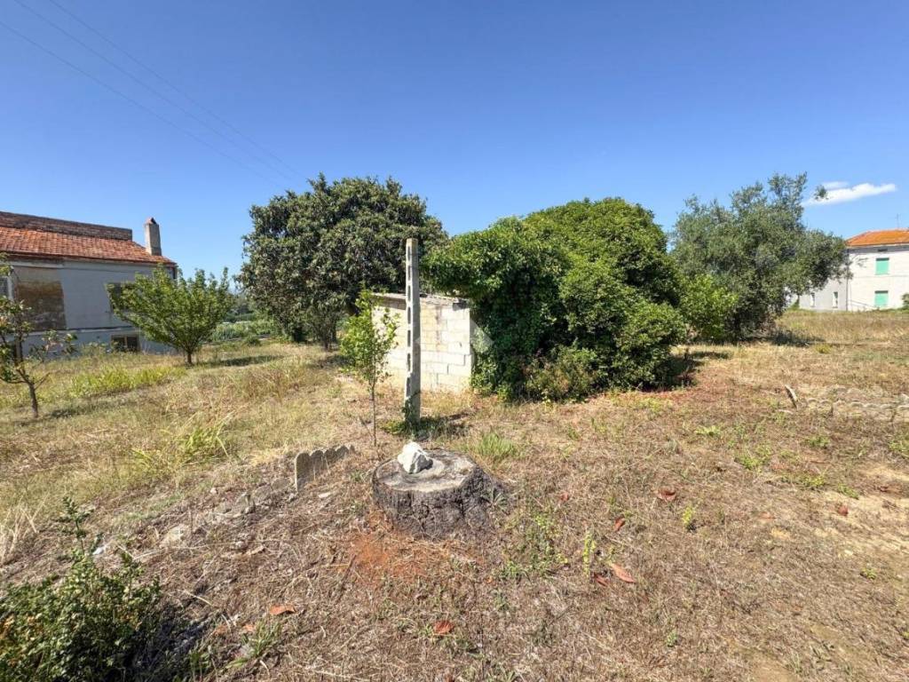 Palazzo / stabile a Miglianico in Contrada Cerreto, 337 - Foto 2