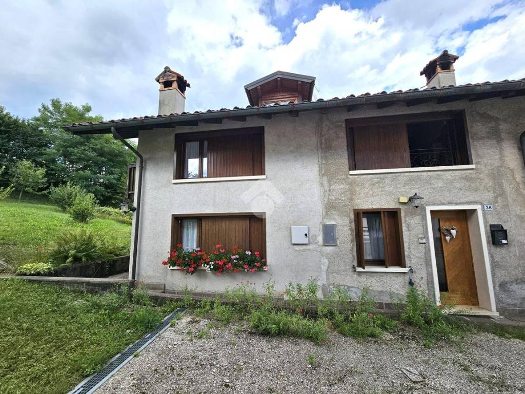 Casa indipendente a Feltre in via cart, 38 - Foto 3