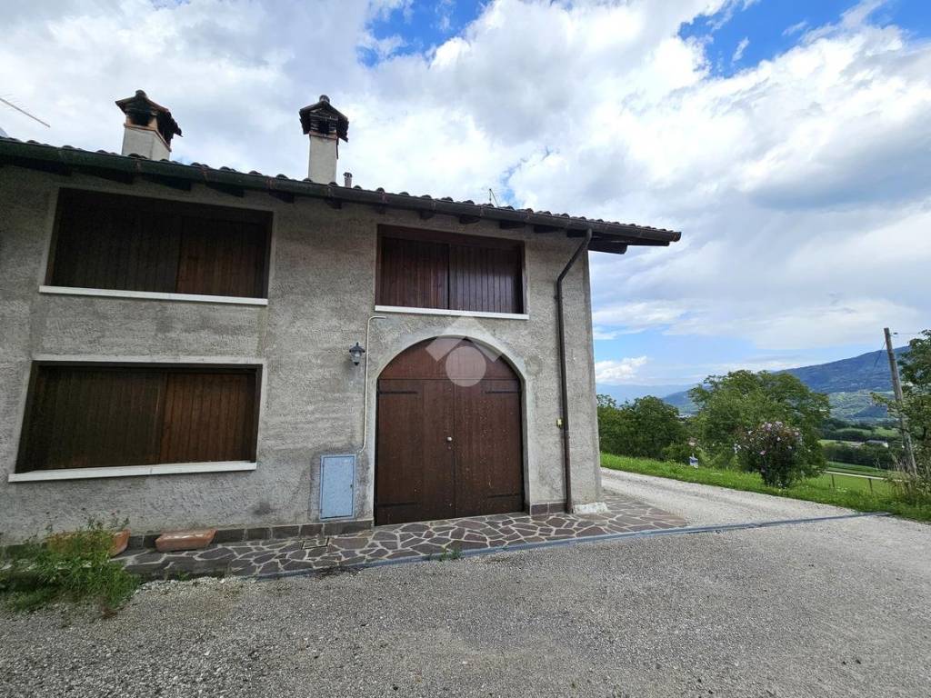 Casa indipendente a Feltre in Via Cart, 38 - Foto 2