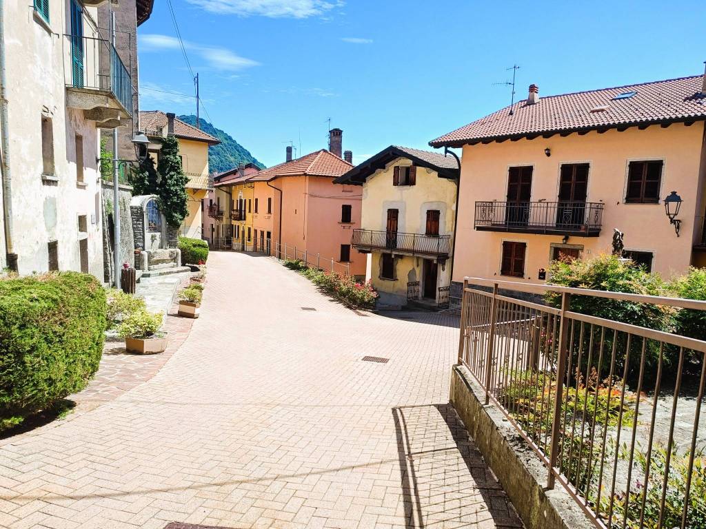 Appartamento a Cerano d'intelvi in Via Restaù, 11 - Foto 4