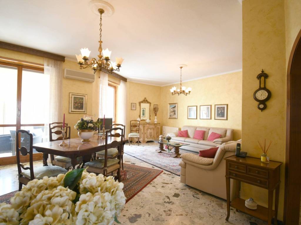 Appartamento a Cagliari in Via Giambattista Morgagni - Foto 2