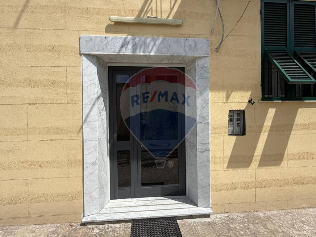 Appartamento a Genova in VIA ROANA, 4 - Foto 3