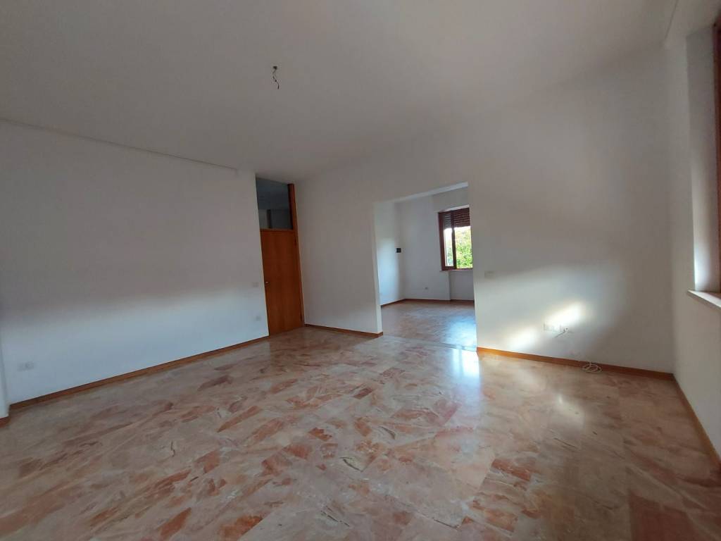 Appartamento a Fano in Via Nona Strada - Foto 2