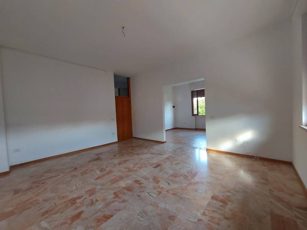 Appartamento a Fano in Via Nona Strada - Foto 4