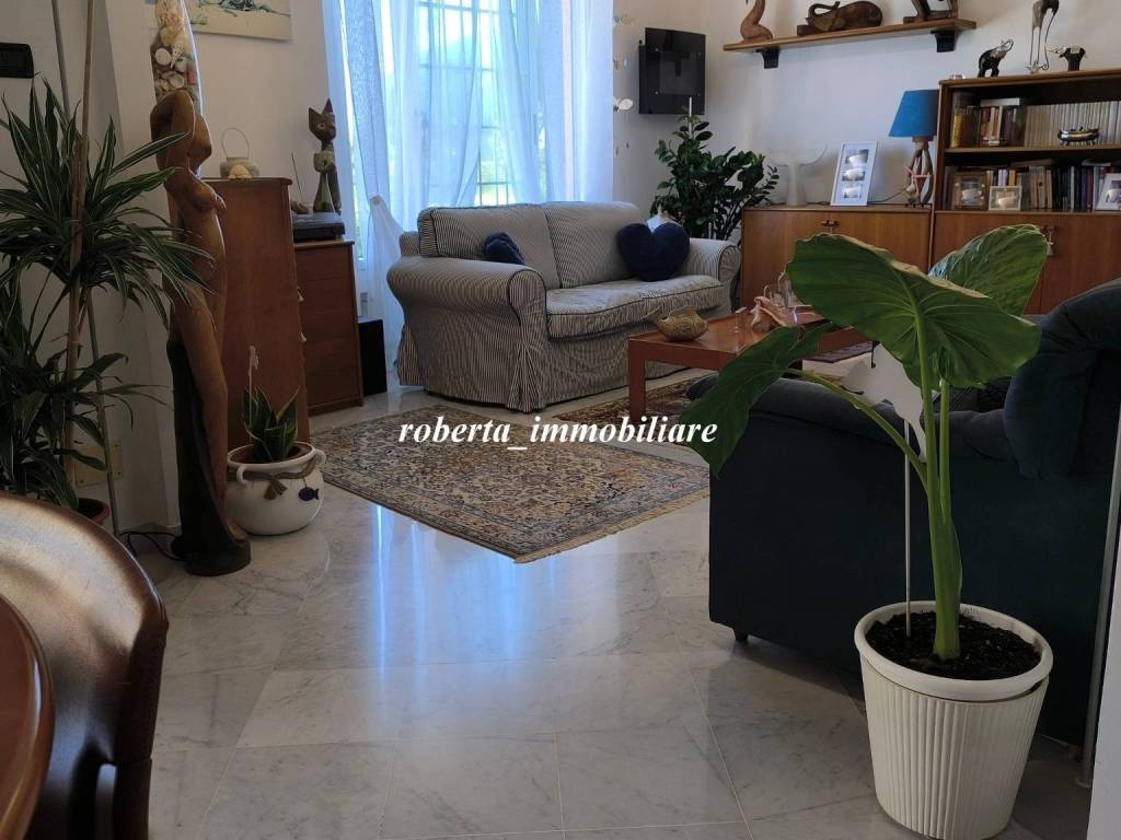 Appartamento a Arenzano in Via Privata del Quadrifoglio - Foto 3