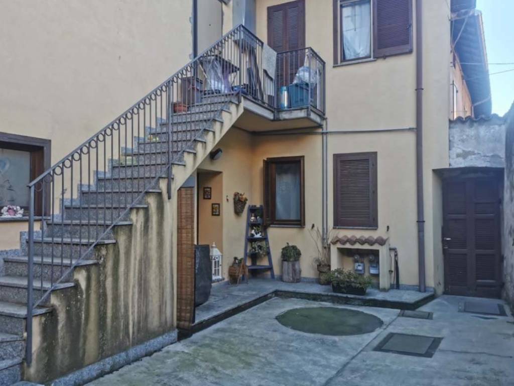 Appartamento a Somma lombardo in Vicolo del Rosario - Foto 3