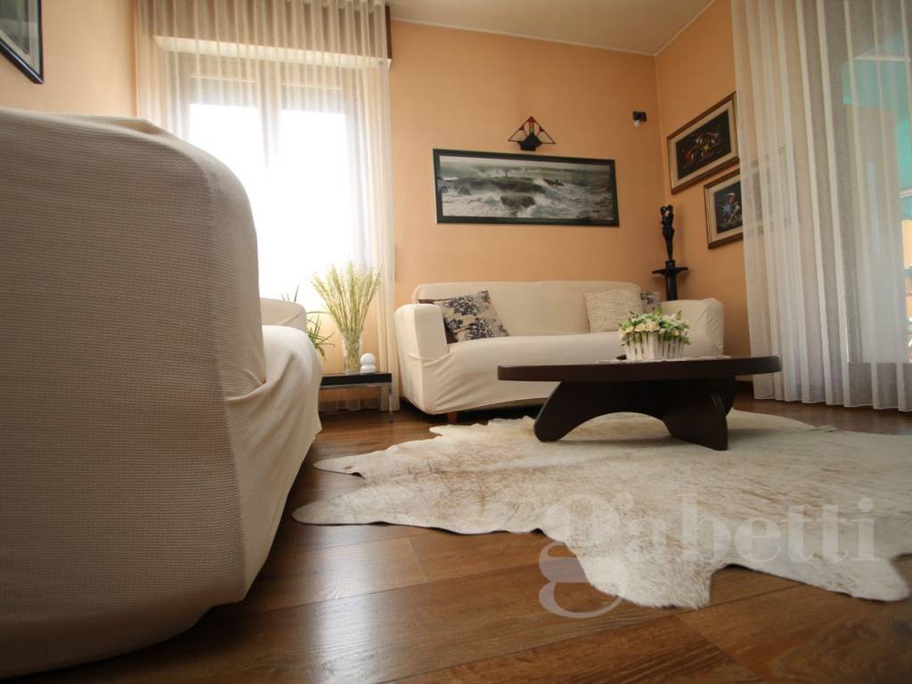 Appartamento a Gallarate in Via Torino, 47 - Foto 3