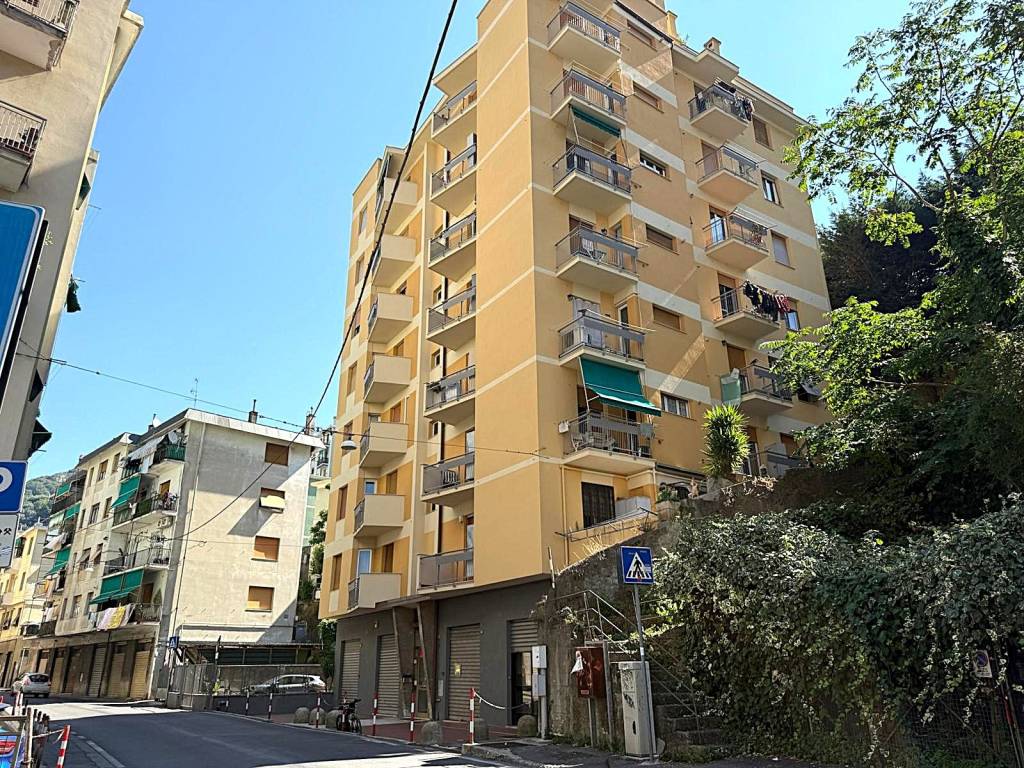 Appartamento a Genova in Via Giovanni Daneo, 113 - Foto 2