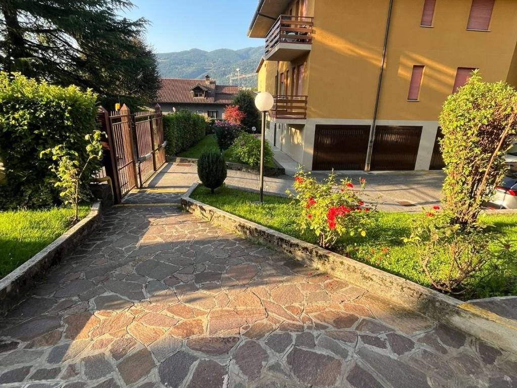 Appartamento a Clusone in Via Romelli Gervasoni - Foto 5
