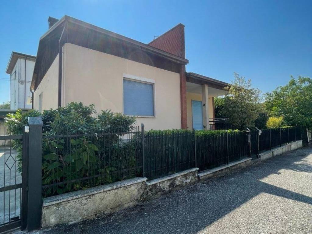 Villa a Ponte dell'olio in Via Ormellina, 21 - Foto 5