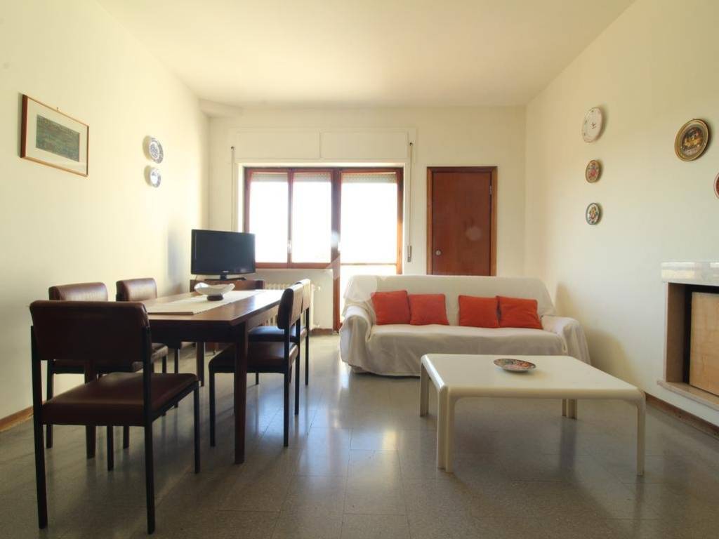 Appartamento a Pescara in VIA CADUTA DEL FORTE, 23 - Foto 3