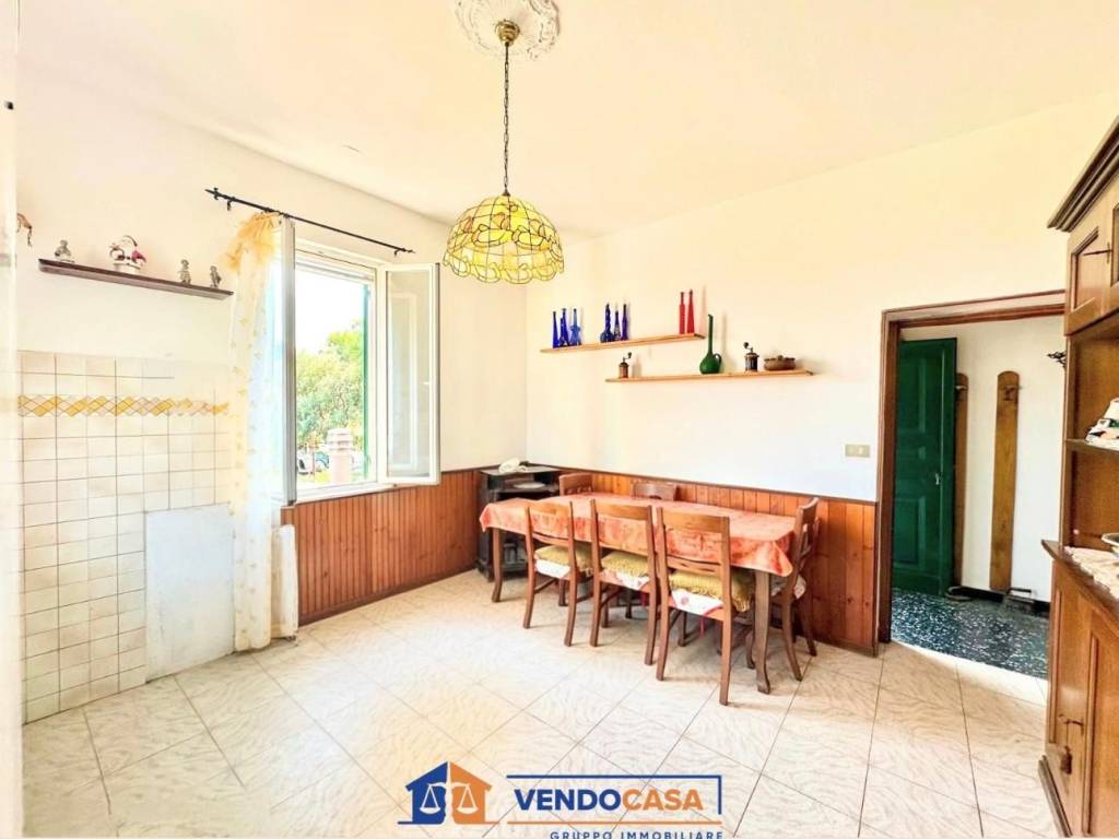 Appartamento a Loano in Viale Enrico Toti, 17 - Foto 4