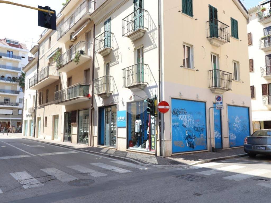 Appartamento a San benedetto del tronto in Via Galileo Galilei, 11 - Foto 2