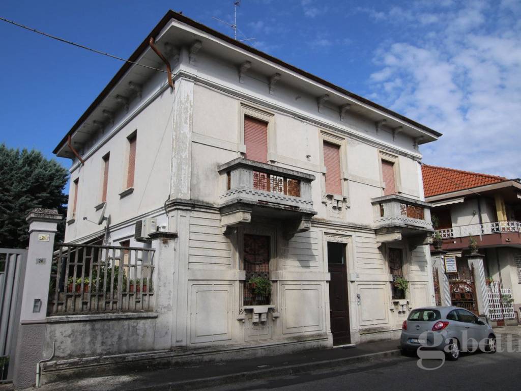 Appartamento a Busto arsizio in Via Risorgimento, 22 - Foto 2
