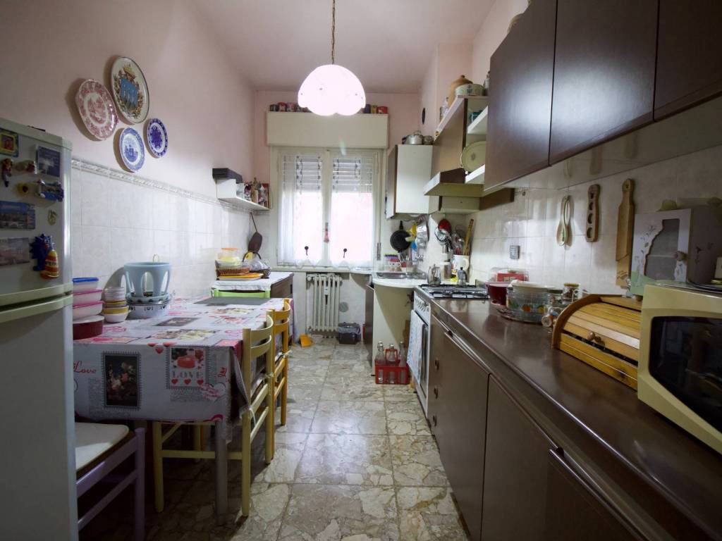 Appartamento a Reggio emilia in Via Monsignor Leone Tondelli, 5 - Foto 2