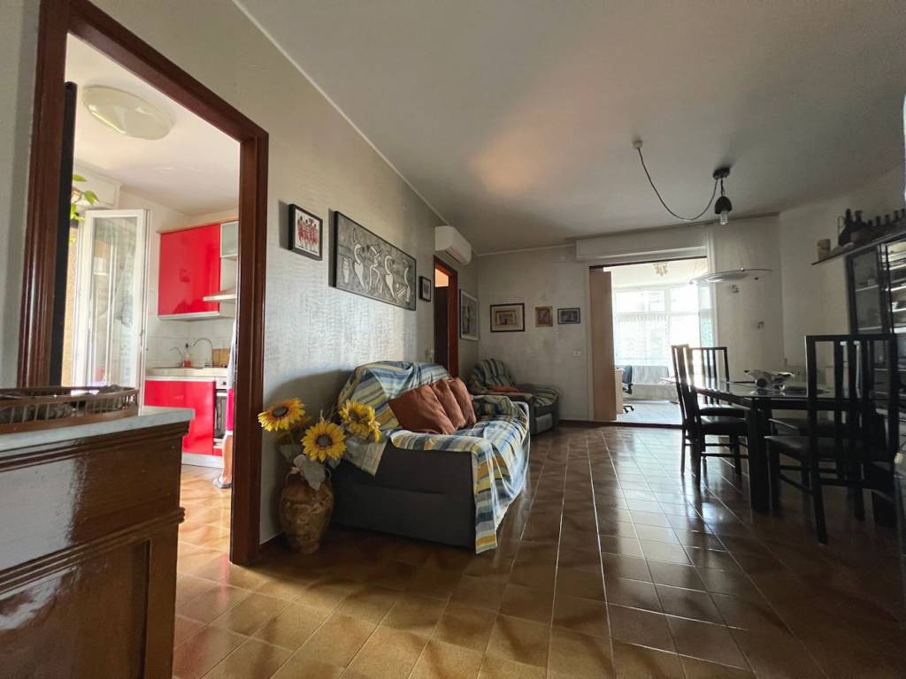 Appartamento a Pesaro in Via Palmiro Togliatti - Foto 2