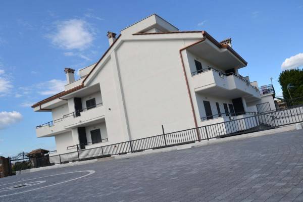 Appartamento a Ciampino in Viale John Fitzgerald Kennedy, 52 - Foto 2
