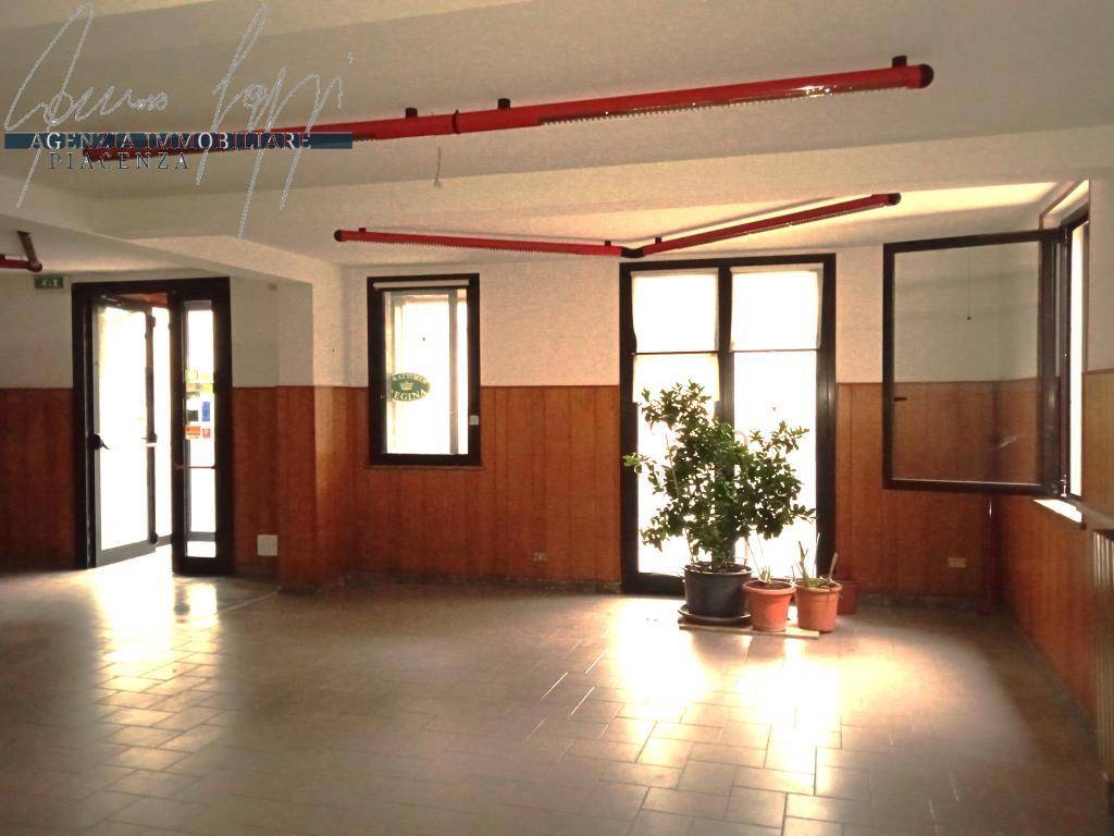 Casa indipendente a Piacenza in Strada Regina - Foto 3