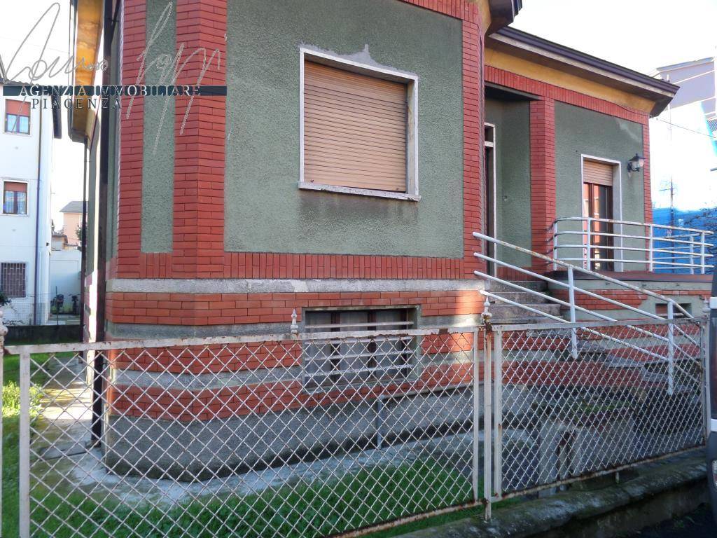 Casa indipendente a Piacenza in Via 4 Novembre, 34 - Foto 5