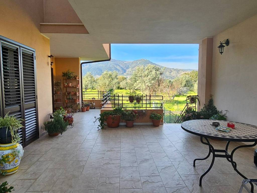 Villa a Montepaone in Via Salvatore Nisticò, 7 - Foto 4