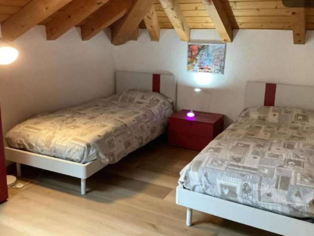 Appartamento a Romeno - Foto 2