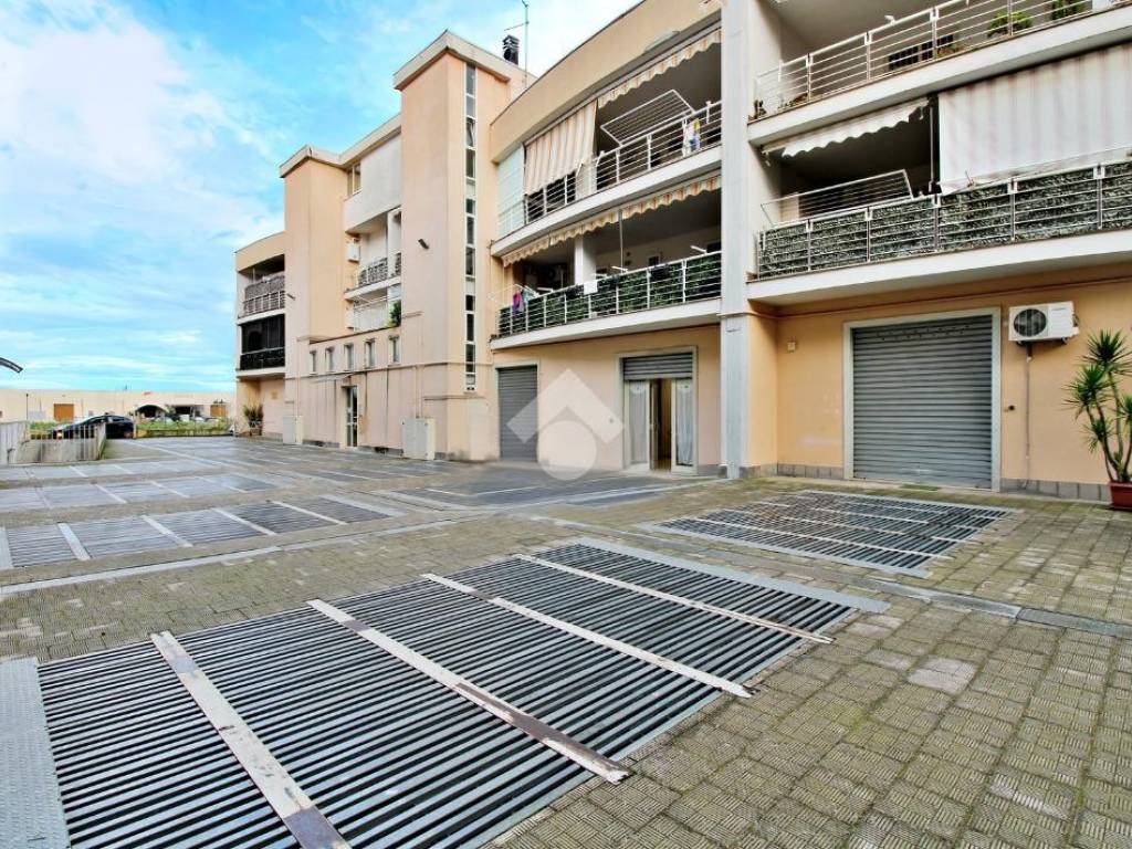 Appartamento a Foggia in VIA MANFREDONIA, 52 - Foto 2