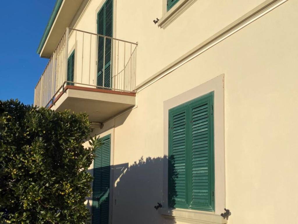Villa a Rosignano marittimo in Via Derna - Foto 4