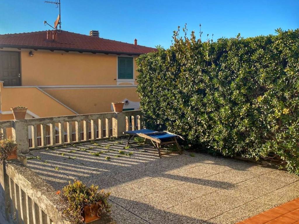Villa a Rosignano marittimo in Via Derna - Foto 5