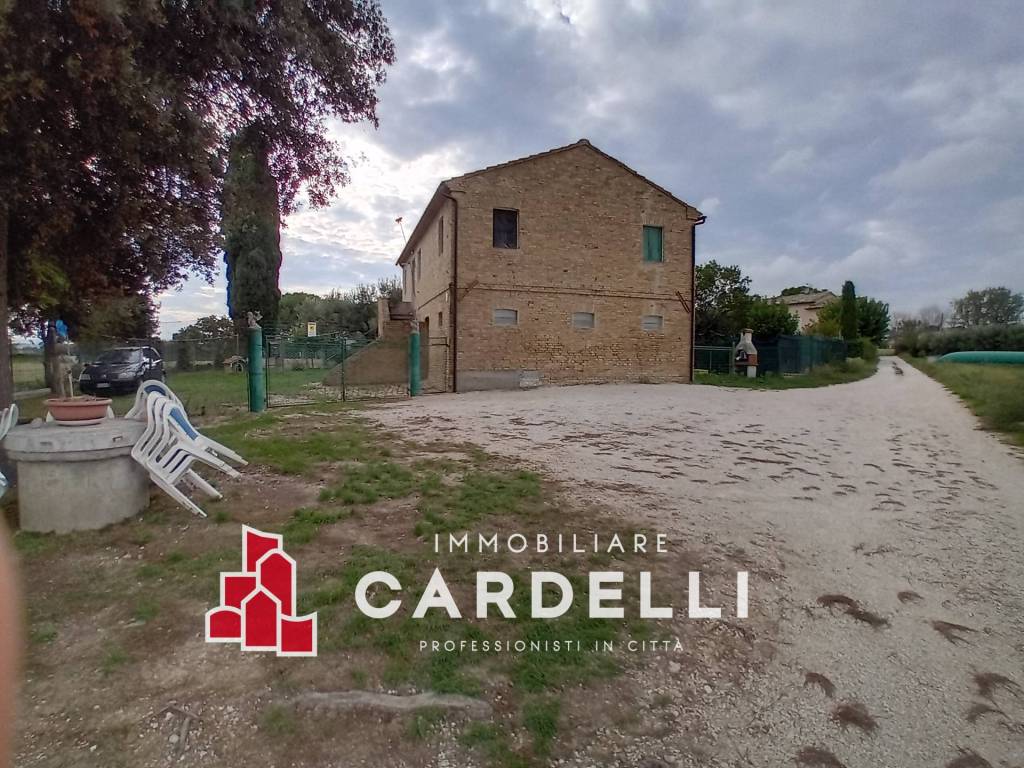 Rustico / casale a Morrovalle in C,DA PALOMBARETTA, 47 - Foto 5