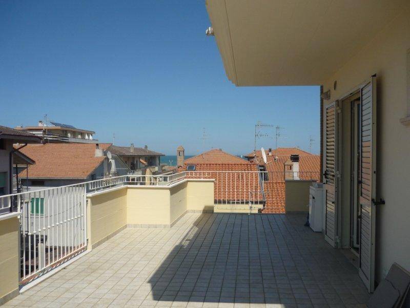 Appartamento a Alba adriatica in Via Piave, 20 - Foto 2