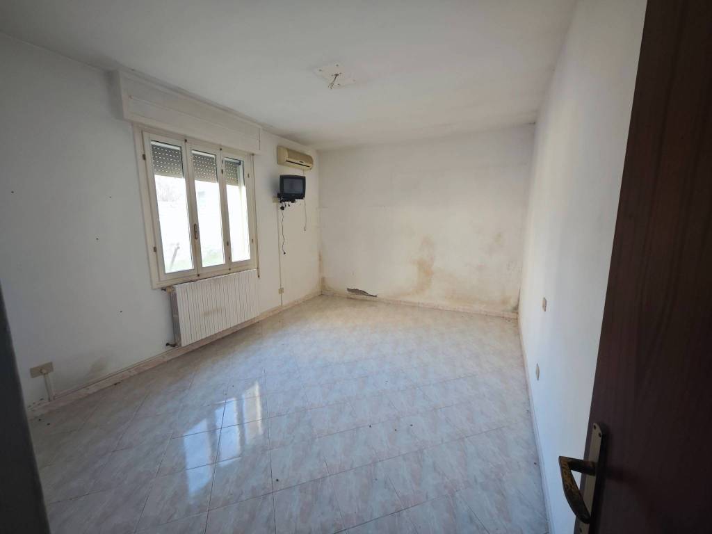 Casa indipendente a Comacchio in Via Camillo Benso di Cavour, 42 - Foto 4